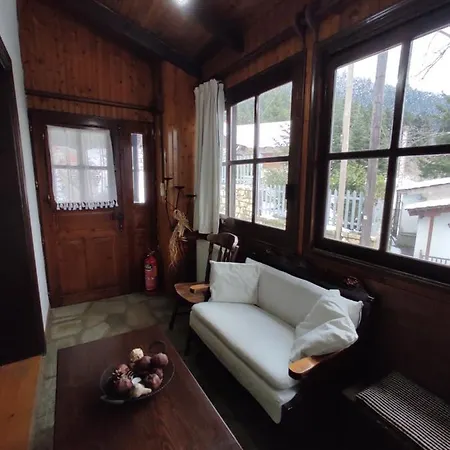 Xenonas Brizi Pensión 3*